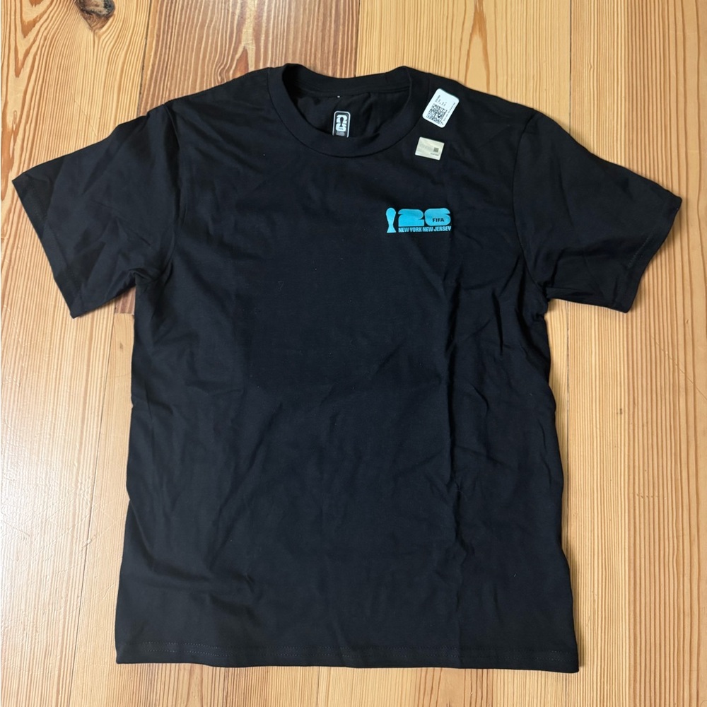 FIFA World Cup NEW NEVER WORN Tshirt Youth M